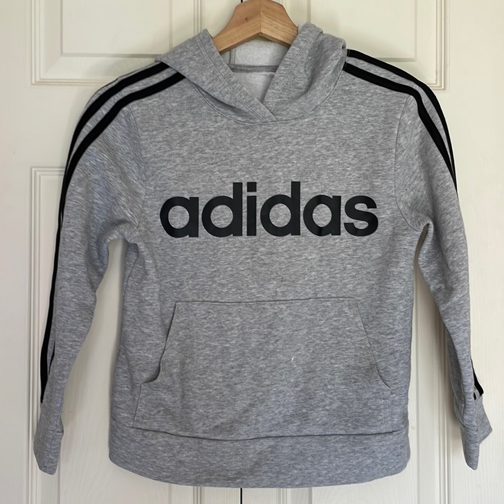 4/$24🦩 NWOT Adidas Hoodie